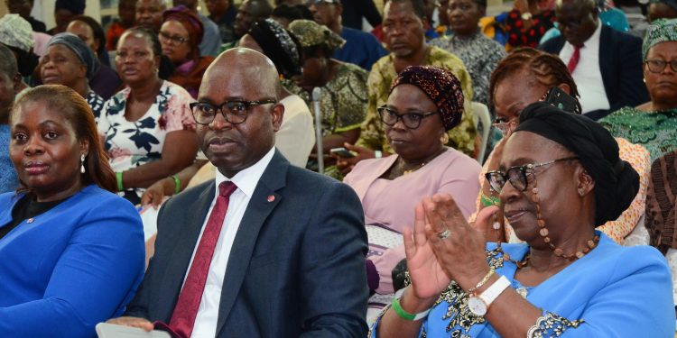 Heirs Life Boss Charges Retirees To Adopt Annuity Plans.