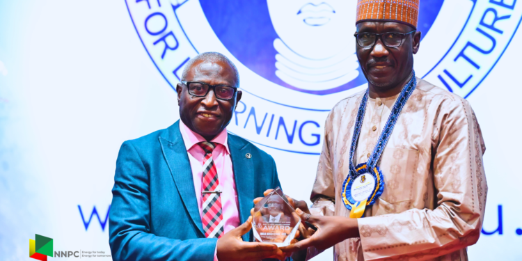 Kyari Advocates Academia-Industry Collaboration For Energy Sufficiency, Sustainability