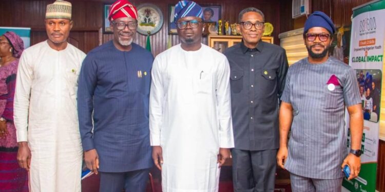 One Million Youths In Insurance : NAICOM Signs MoU With Ministry Of Youth devt To Expand Career Opportunities in Insurance Sector