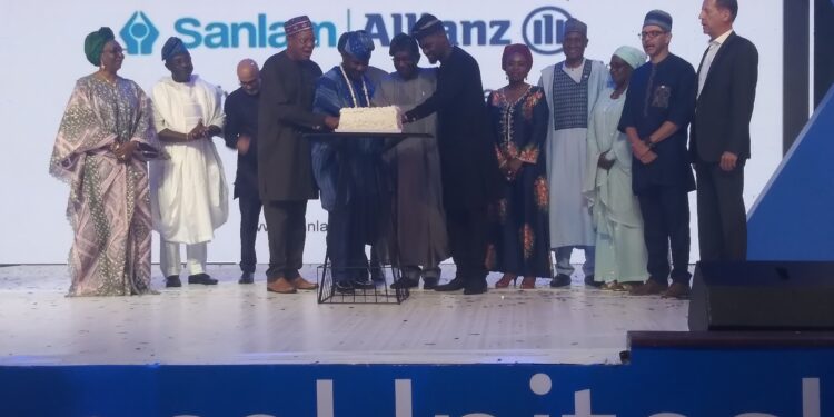 Photo News : Faces At The Ceremony To Mark Merger Of Sanlam And Allianz ln Lagos