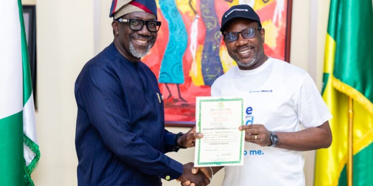 NAICOM Hands Over New Licenses To SanlamAllianz Life And General Insurance