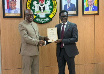Photo News : Recapitalised. NAICOM Issues Guinea Insurance With New Licence Post Recapitalisation.
